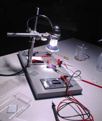 Assembled solar cell illuminated by halogen lamp